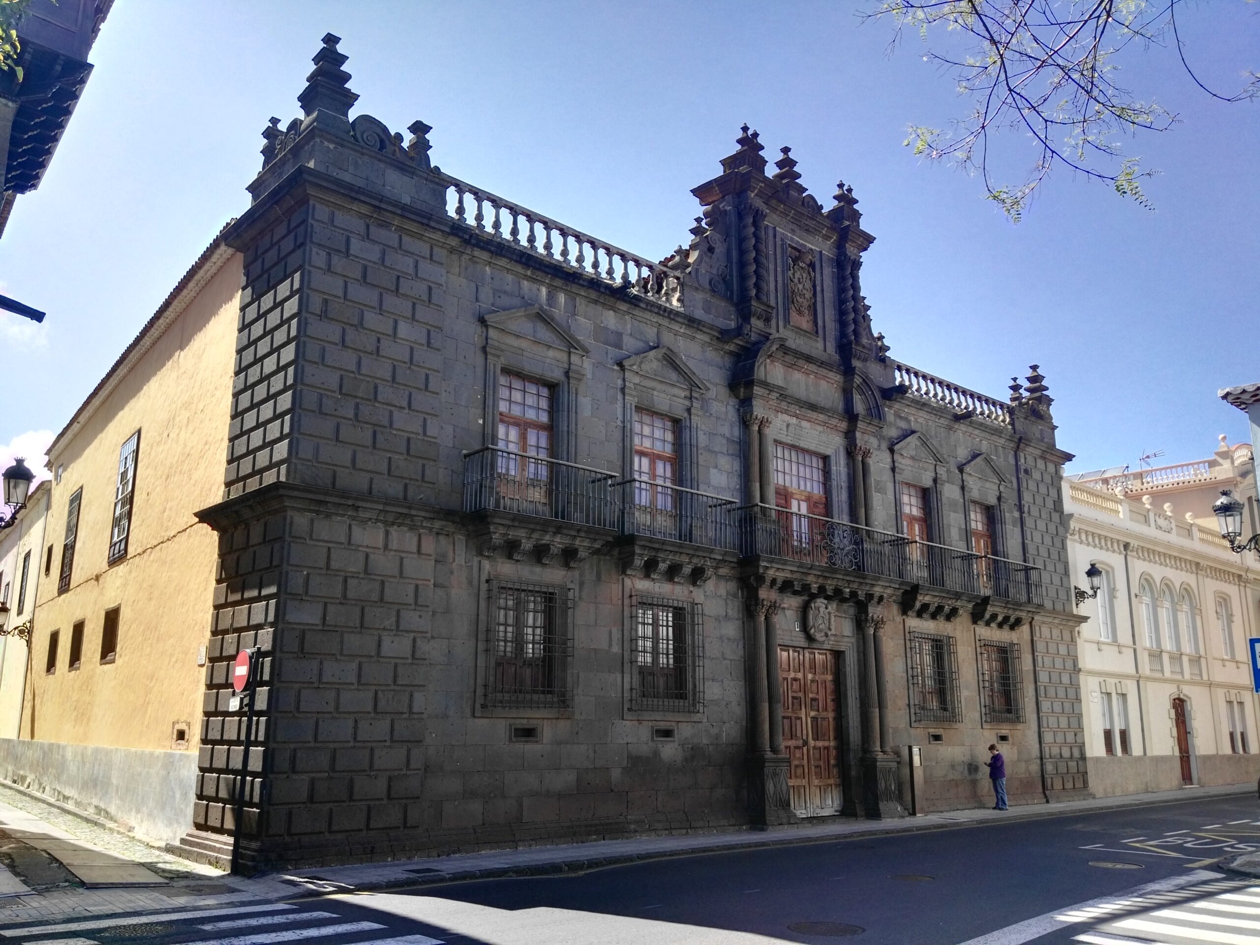 palacio de nava la laguna tenerife scaled